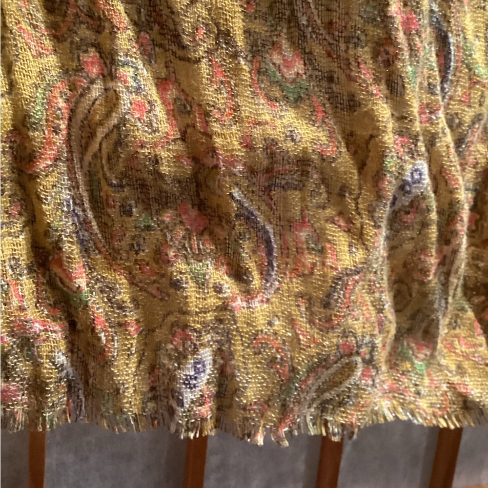 UO Kimchi Blue Gold Paisley Scarf - Picture 4 of 6